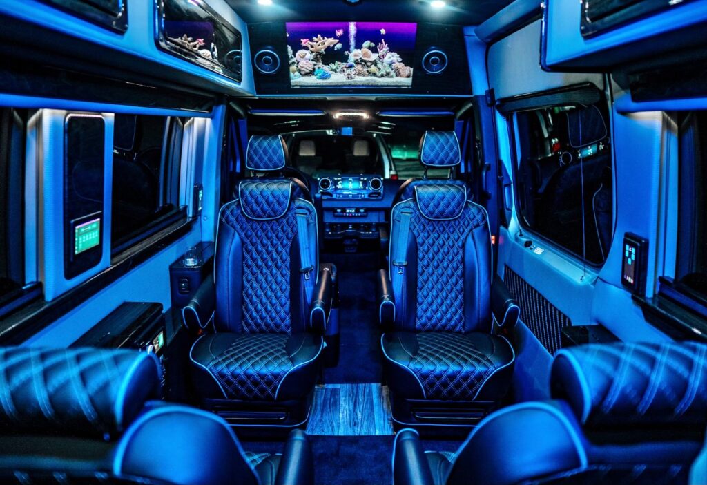 8abaa51a-2909-4b65-b6a5-708519210a2e-1