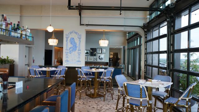 Bar-Julian_West-Half-1