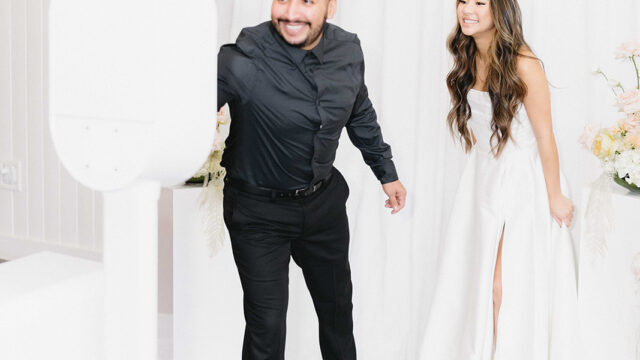 8_Wildflower_Wedding_Booth_Stock